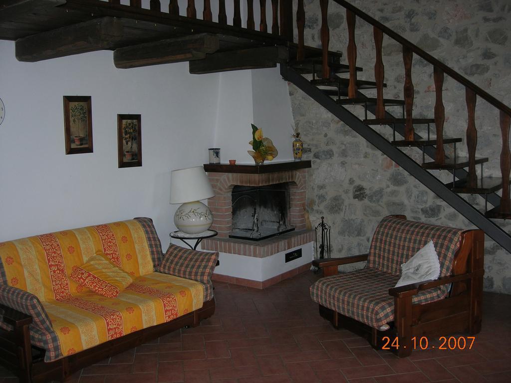 Agriturismo La Valle Del Sole Castiglione dʼOrcia Kamer foto