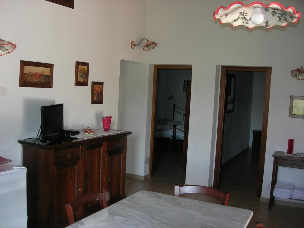 Agriturismo La Valle Del Sole Castiglione dʼOrcia Kamer foto